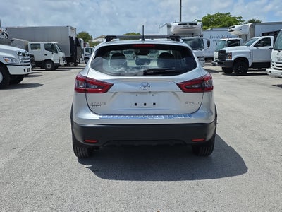 2022 Nissan Rogue Sport SV