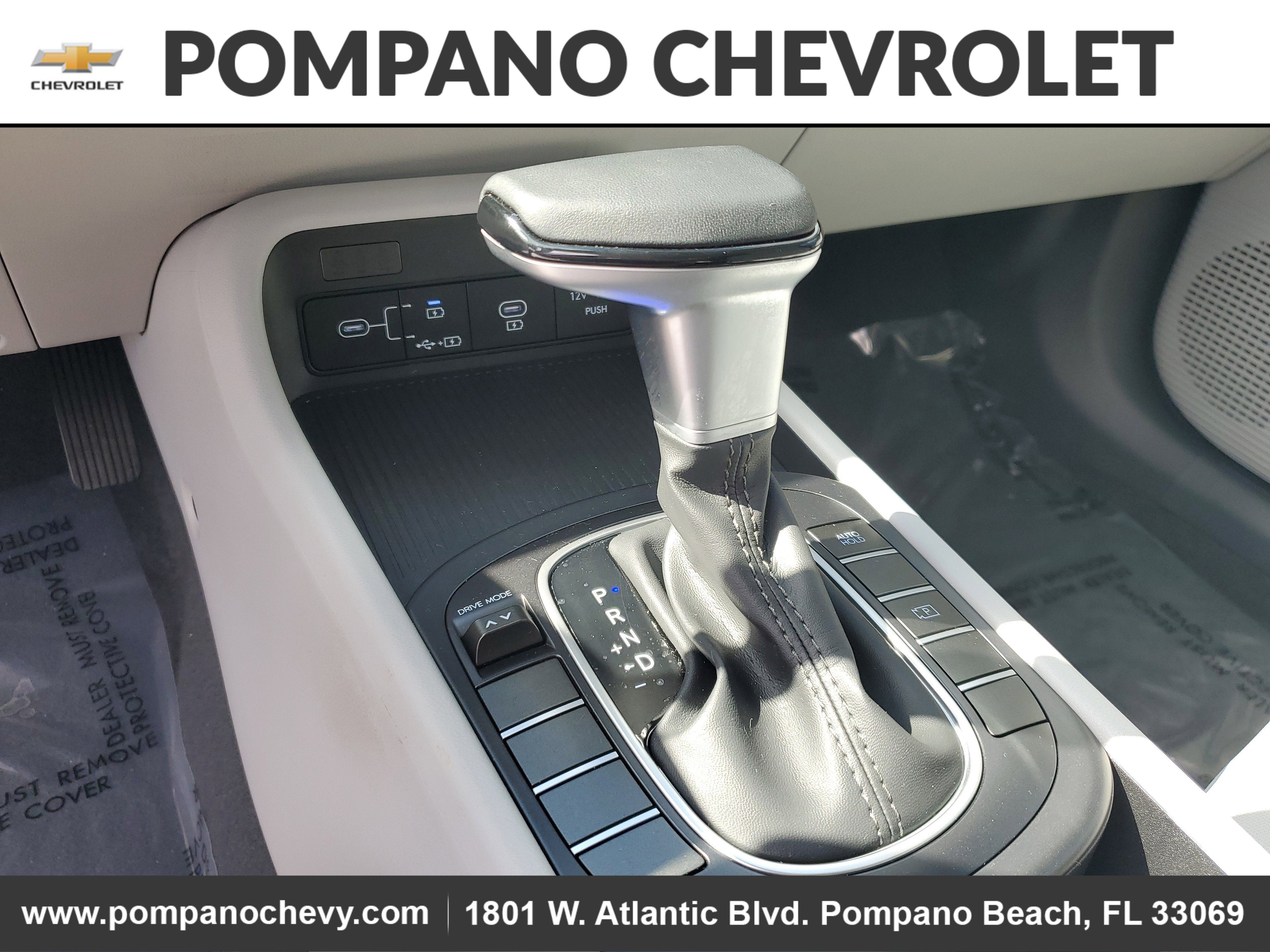 2024 Hyundai Kona SEL