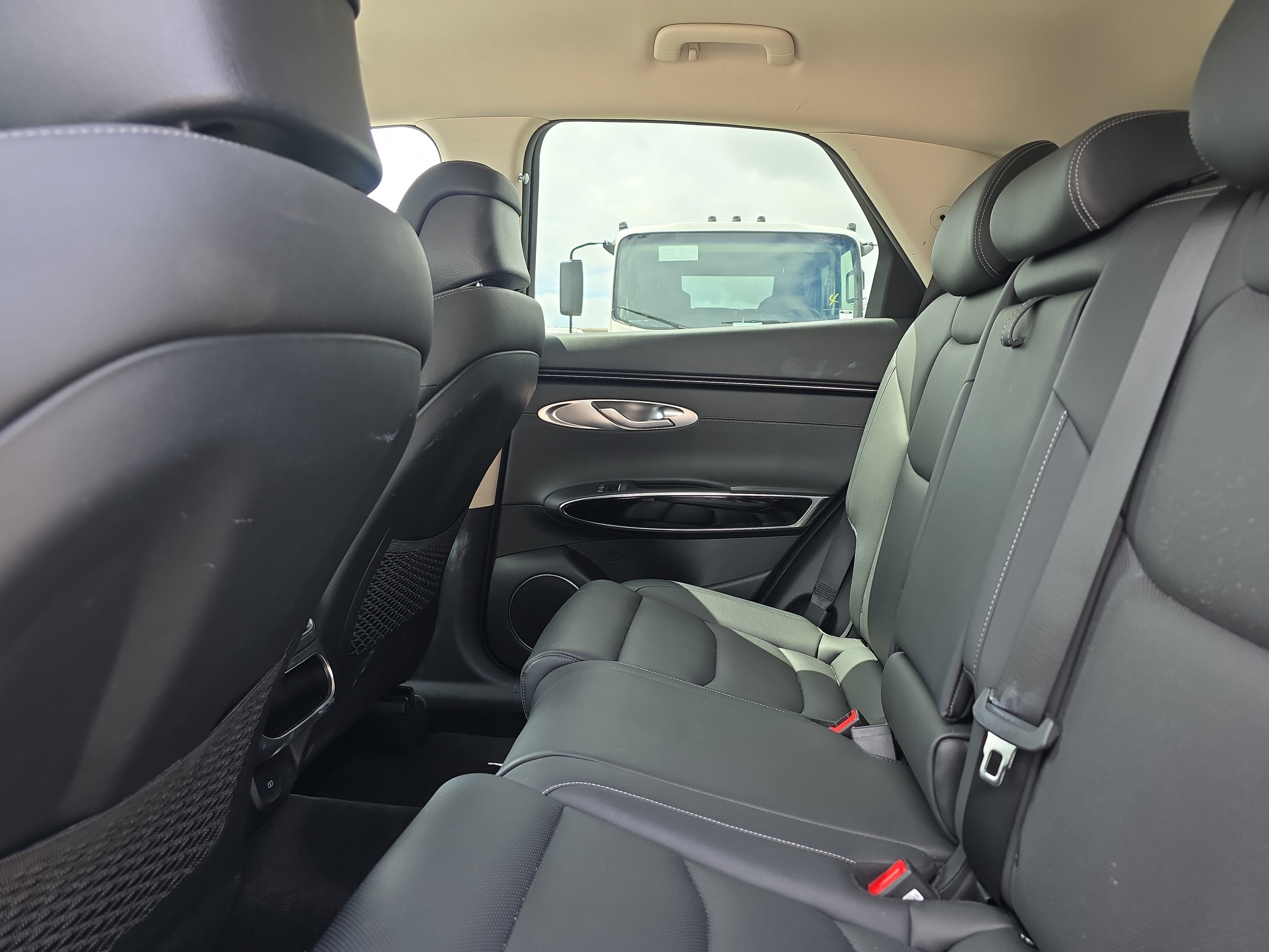 2025 Genesis GV70 2.5T