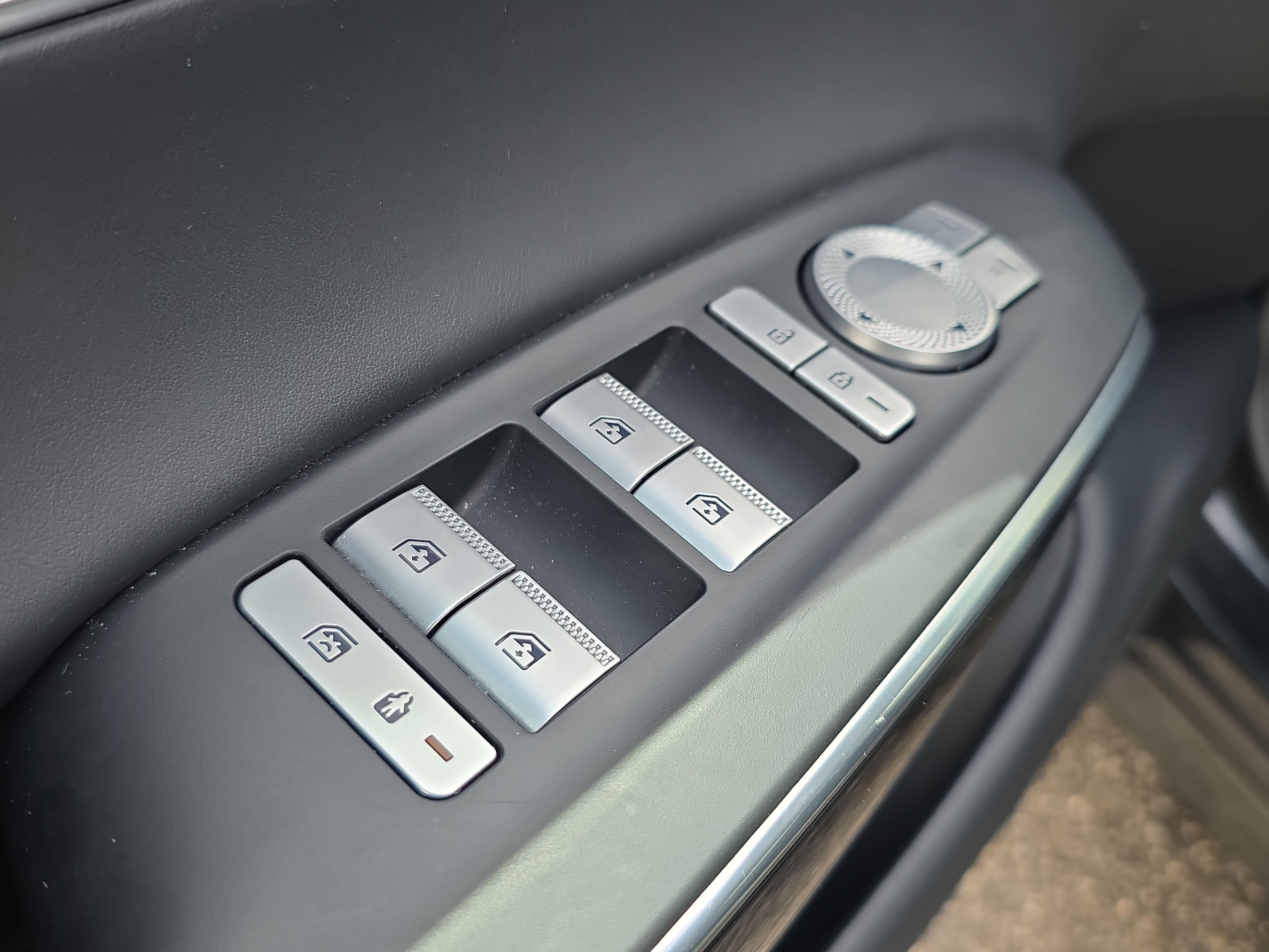 2025 Genesis GV70 2.5T