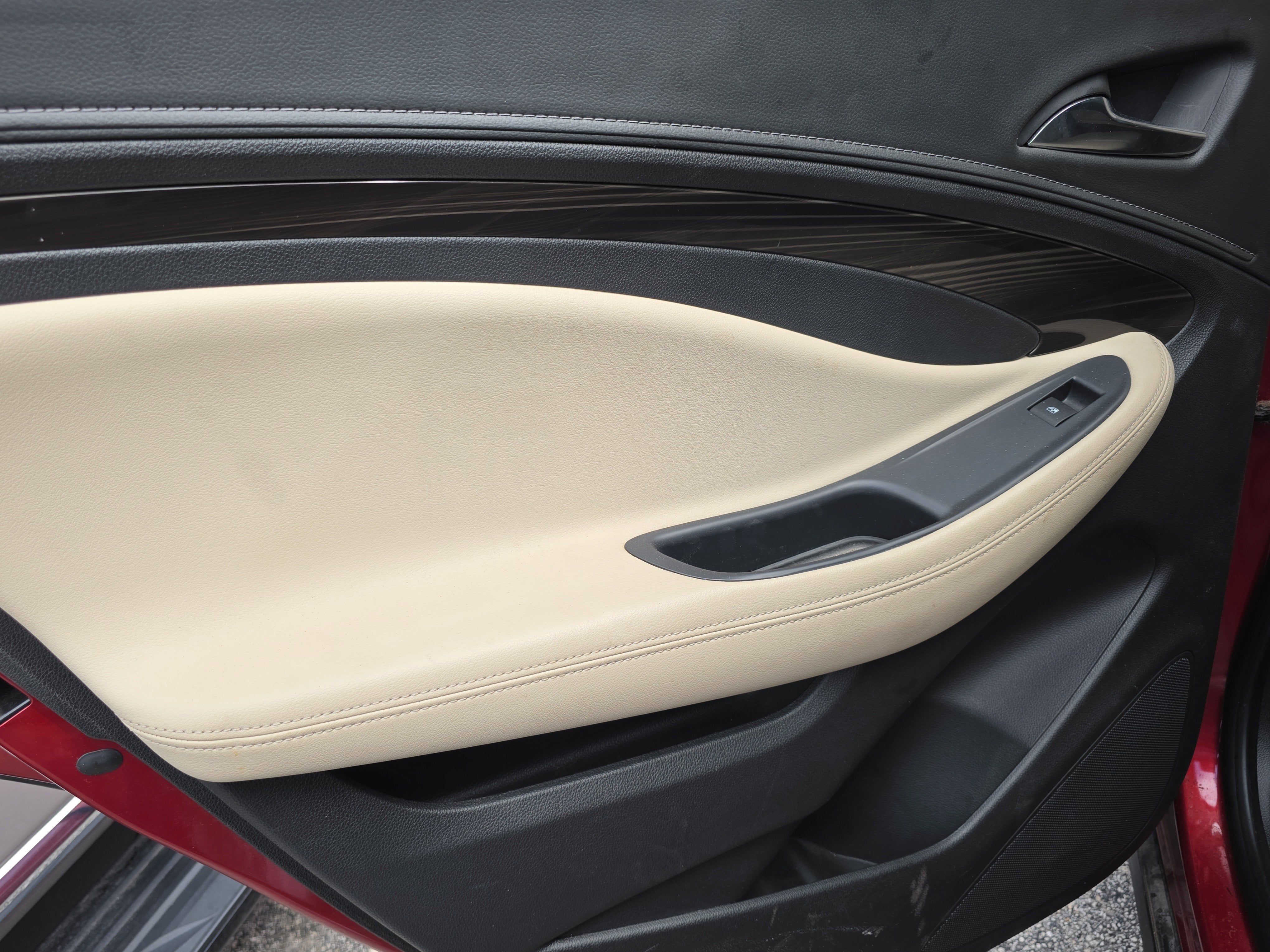 2020 Buick Envision Essence Group