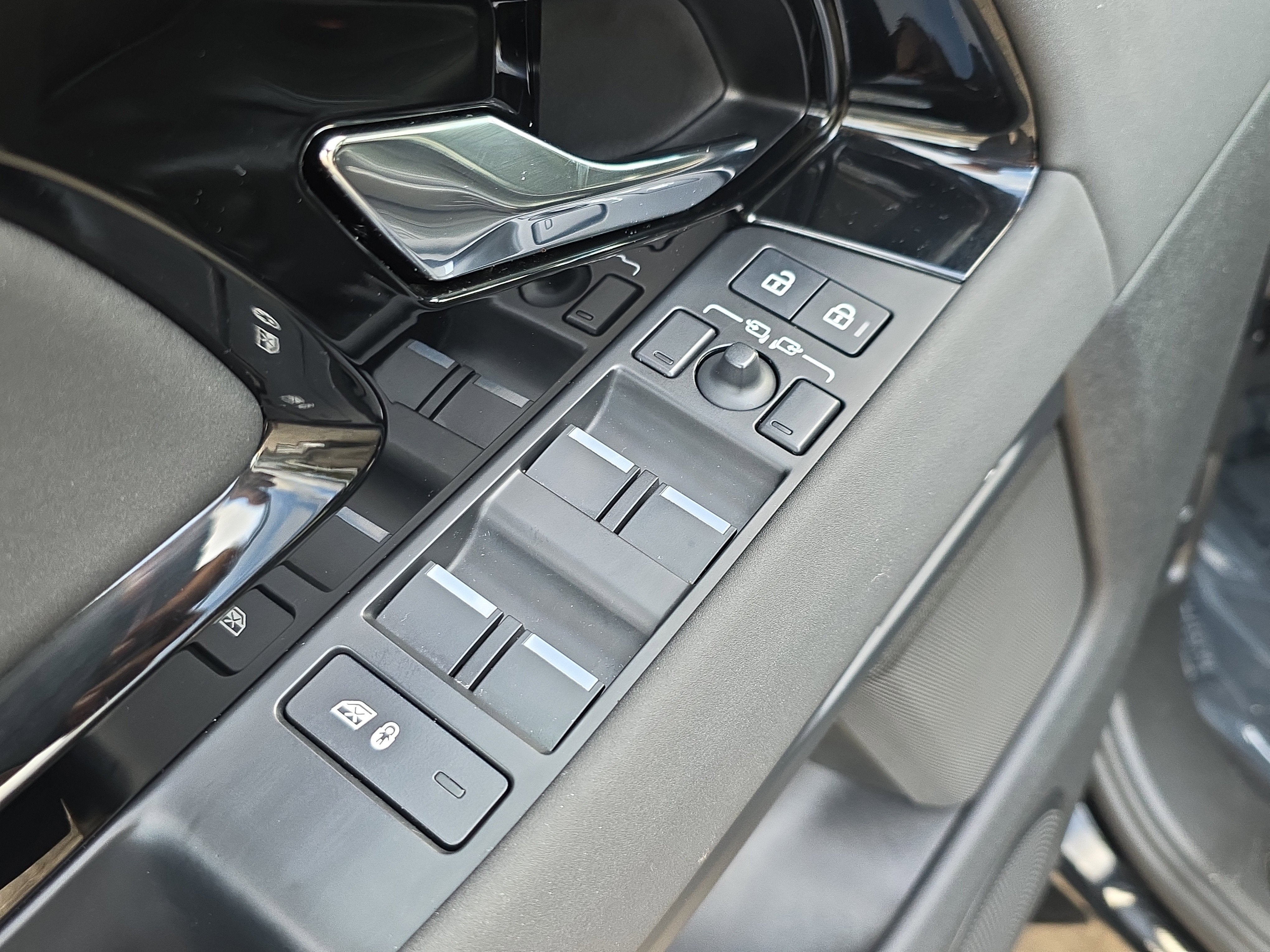 2024 Land Rover Range Rover Evoque Core S