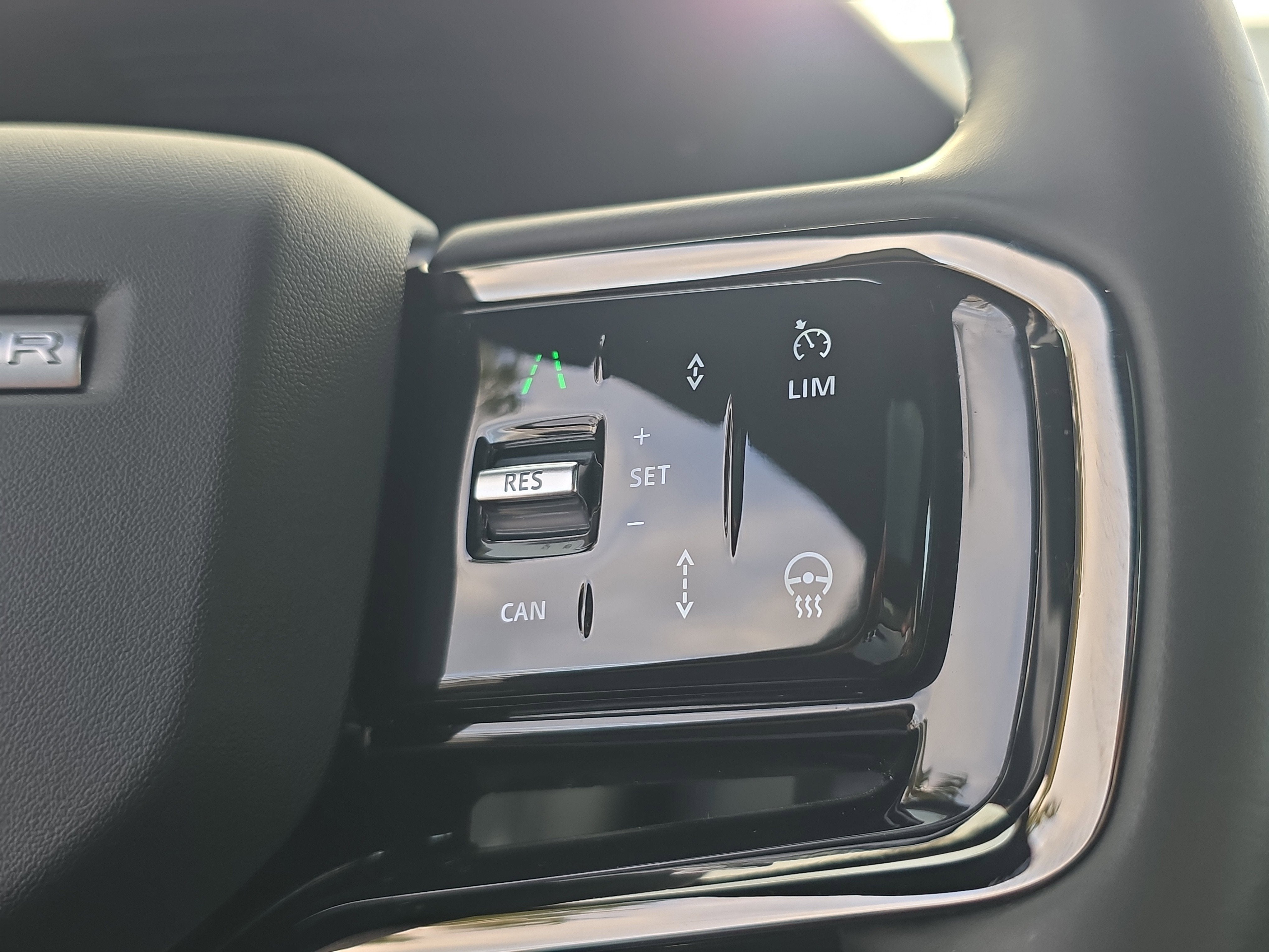 2024 Land Rover Range Rover Evoque Core S
