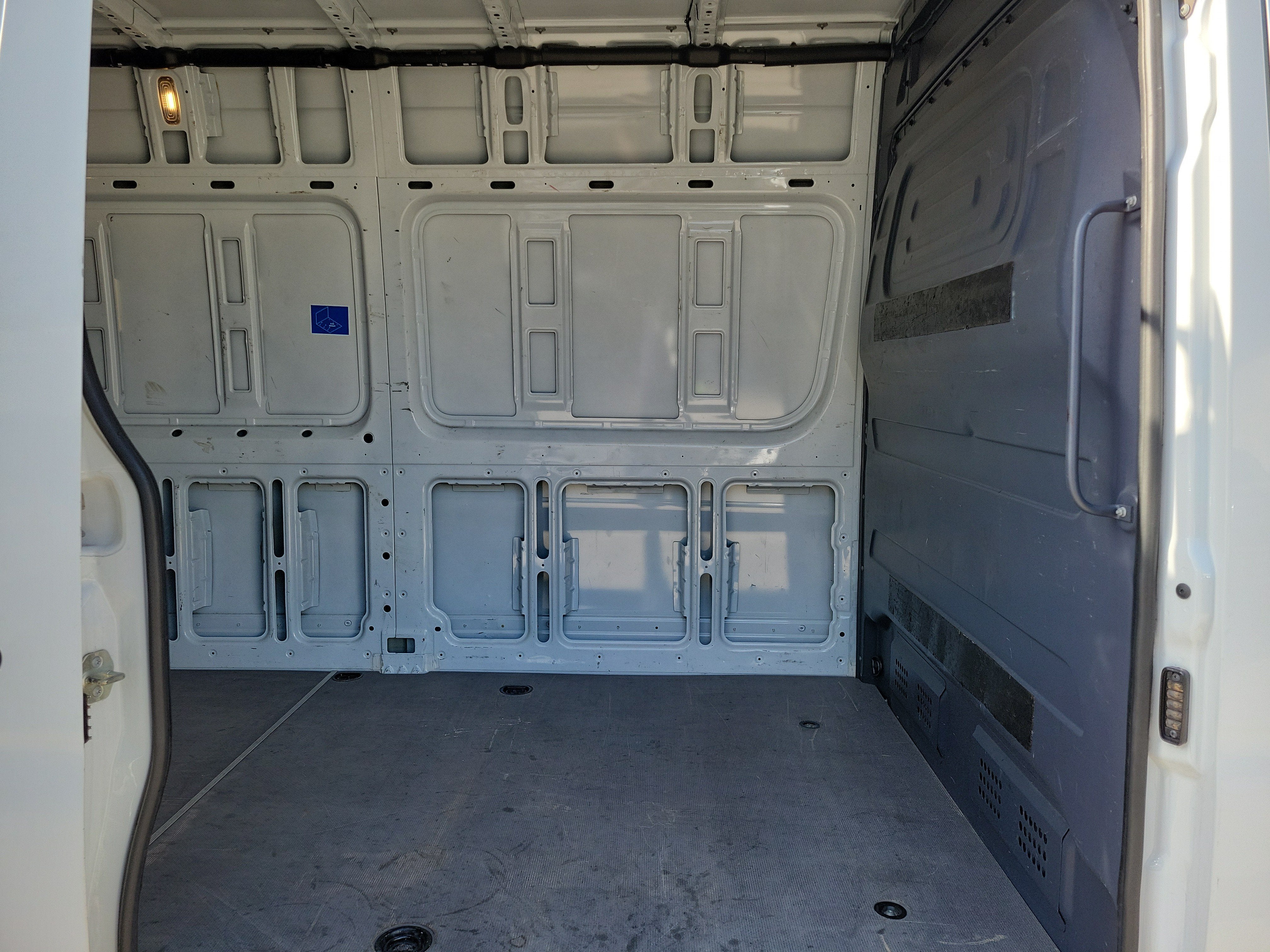 2022 Mercedes-Benz Sprinter Cargo Van 2500 HIGH ROOF V6