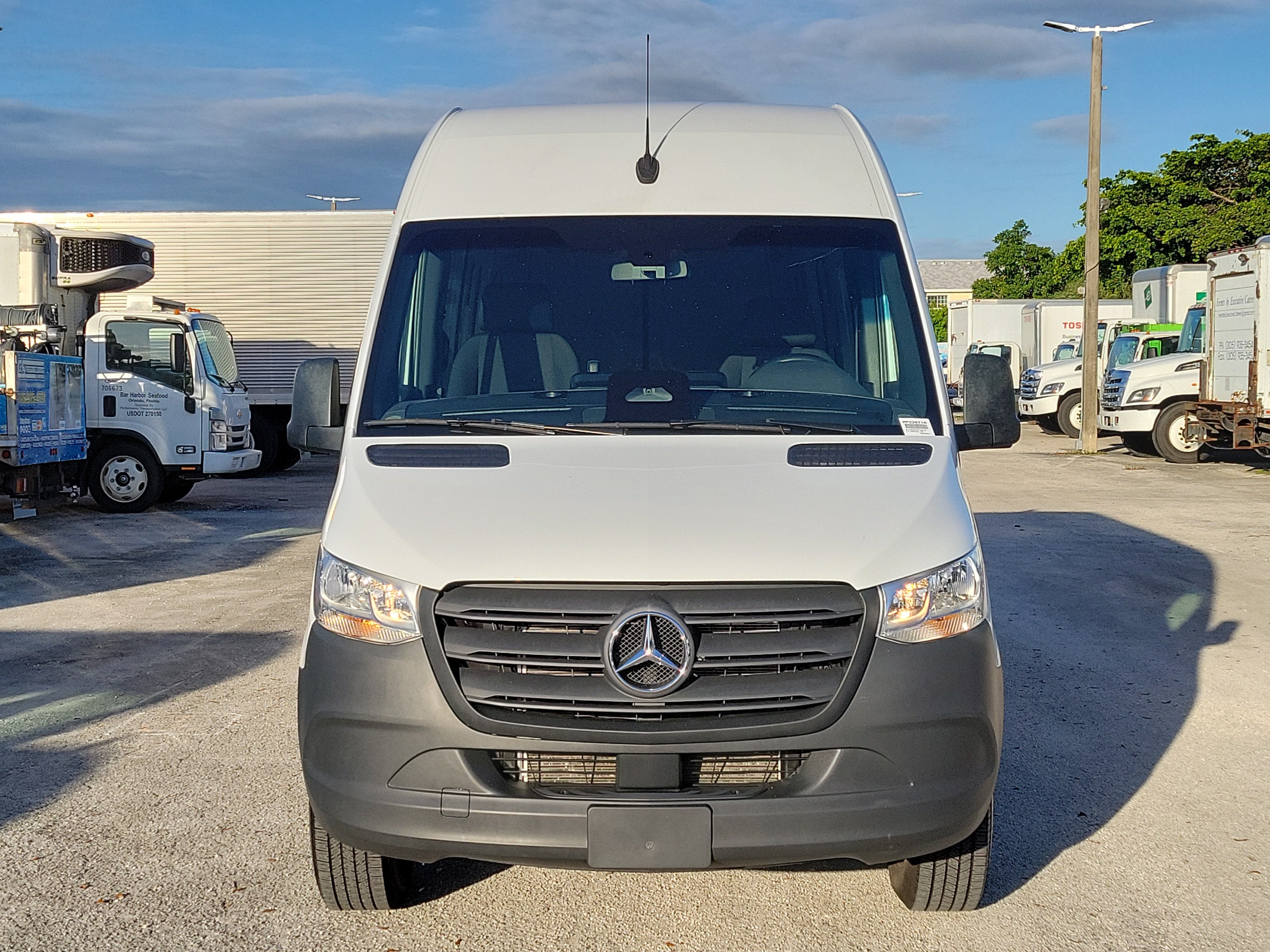 2025 Mercedes-Benz Sprinter Cargo Van Base