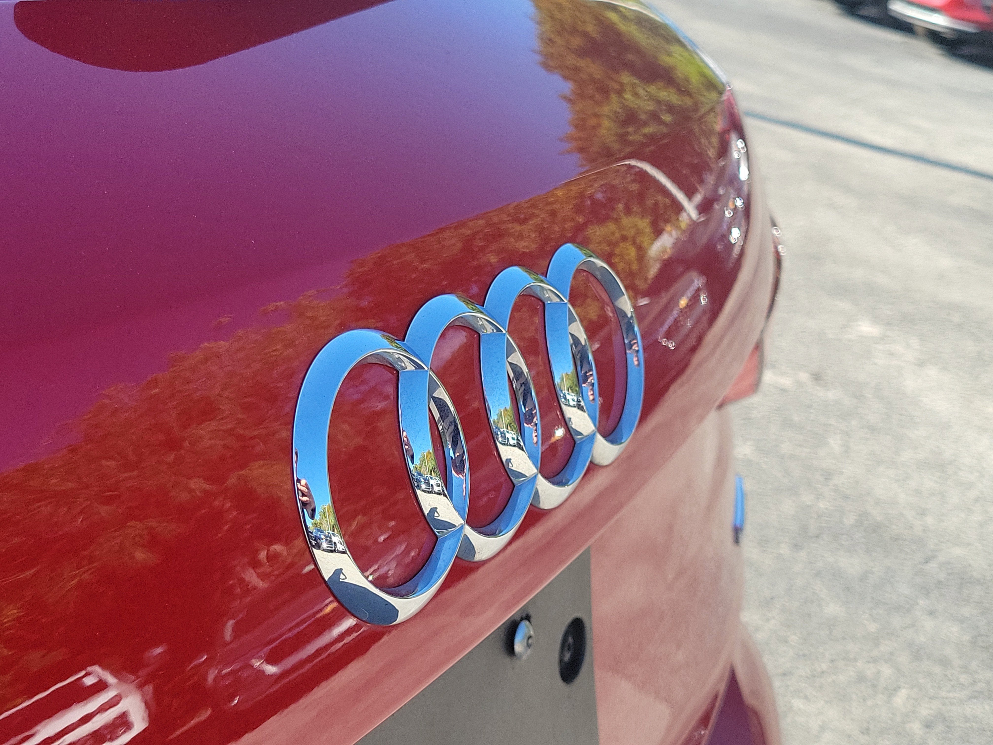 2024 Audi Q3 S line Premium