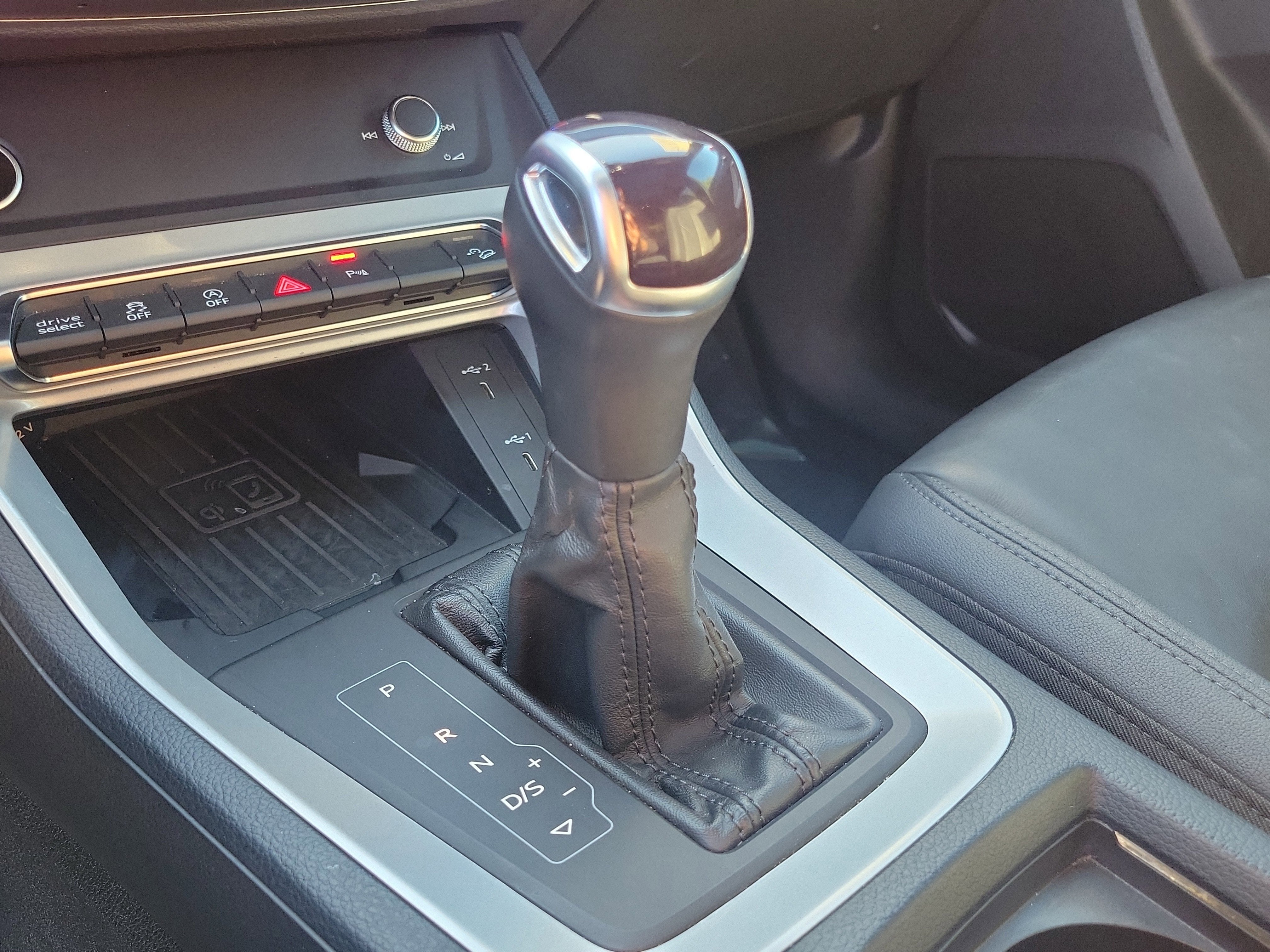 2024 Audi Q3 S line Premium