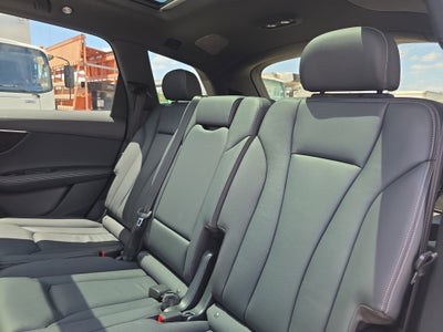 2025 Audi Q7 Premium Plus