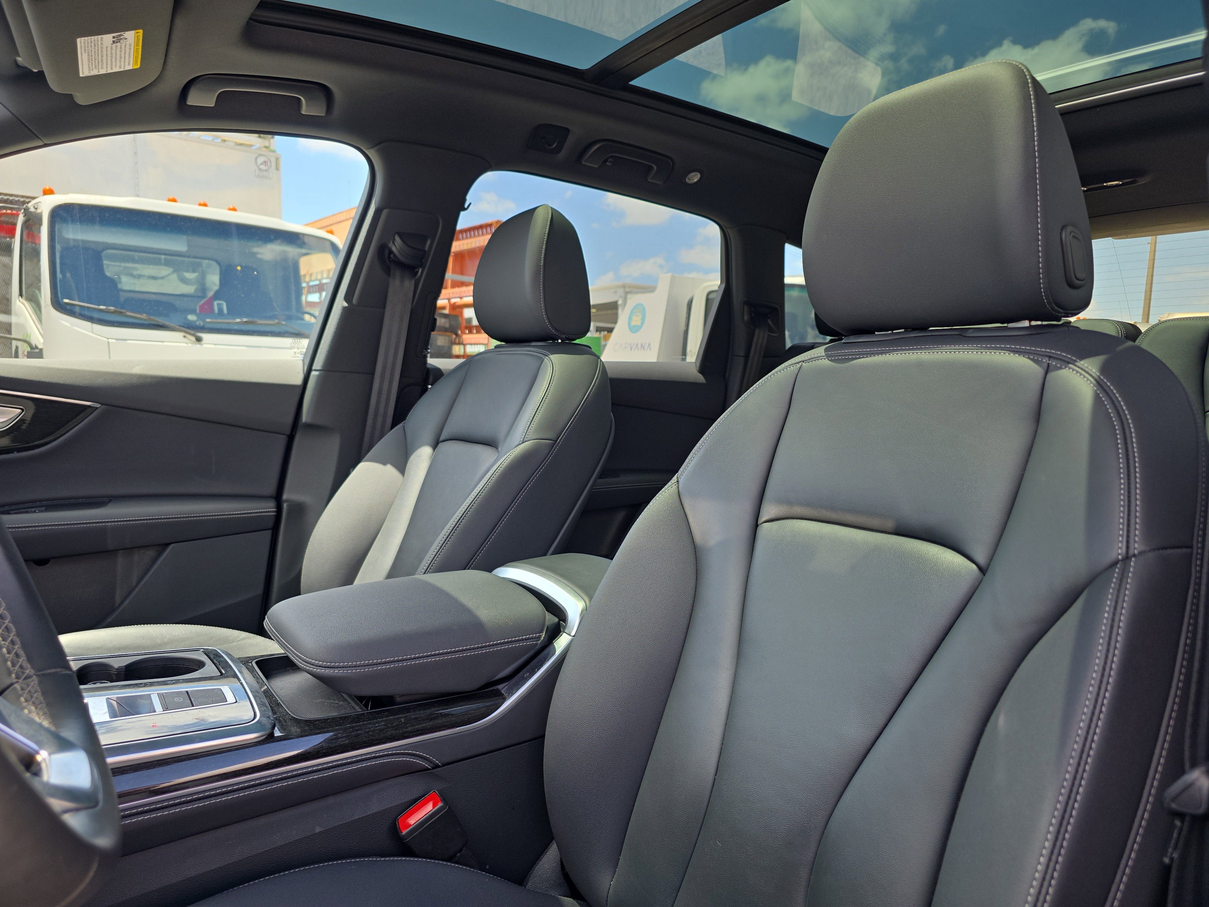 2025 Audi Q7 Premium Plus