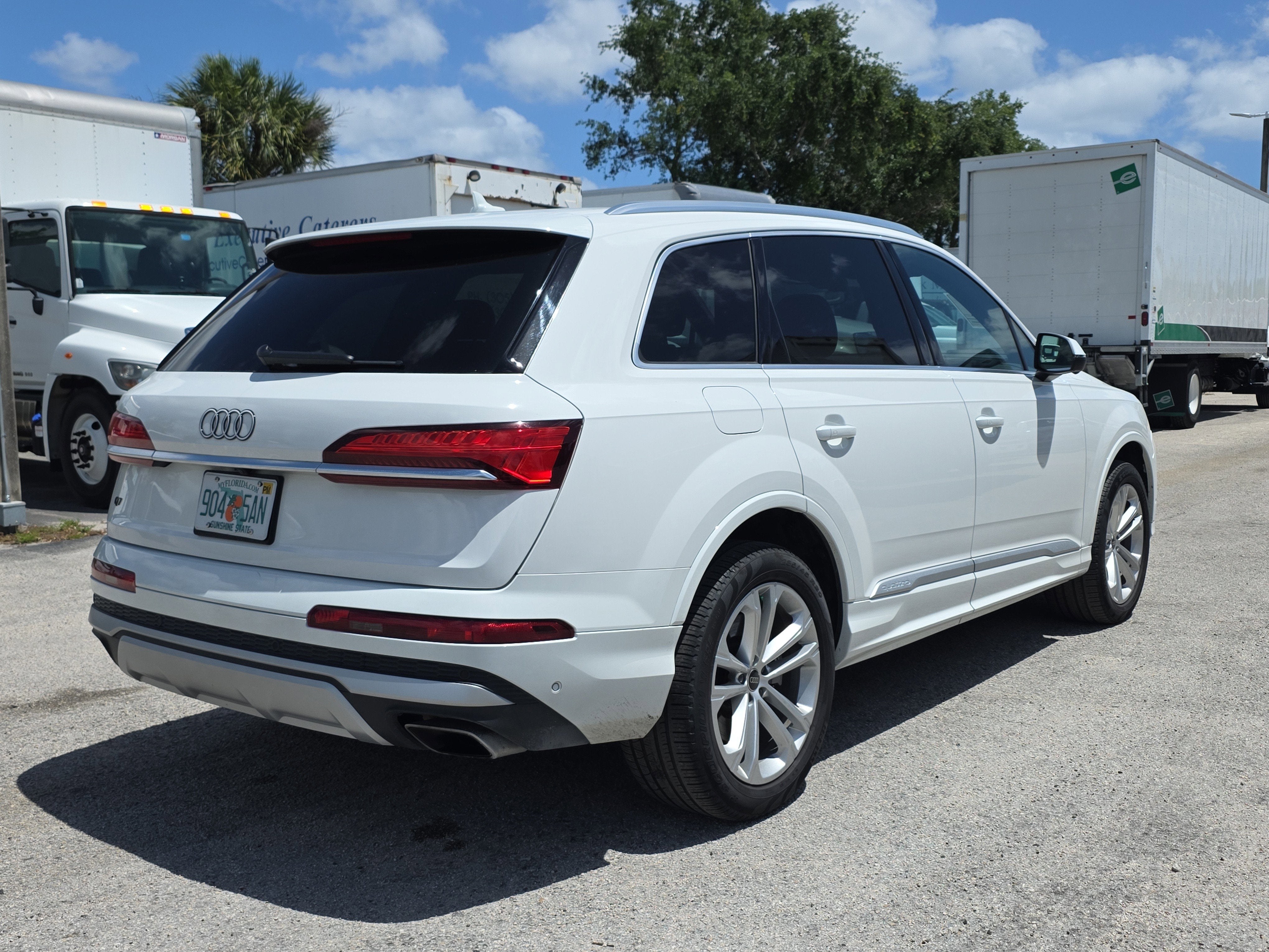 2025 Audi Q7 Premium Plus