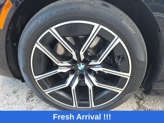 2023 BMW 7 Series 740i