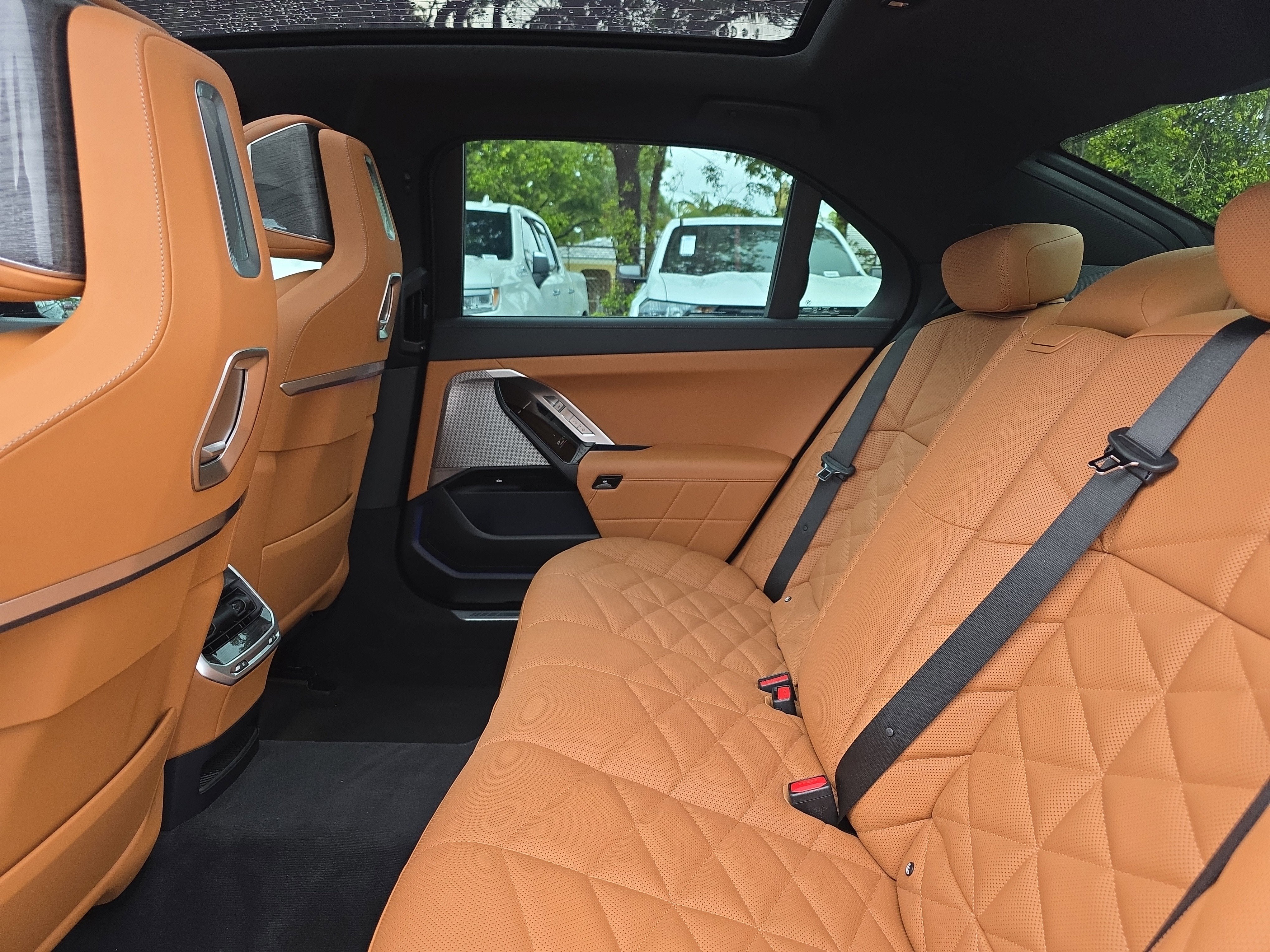 2023 BMW 7 Series 740i