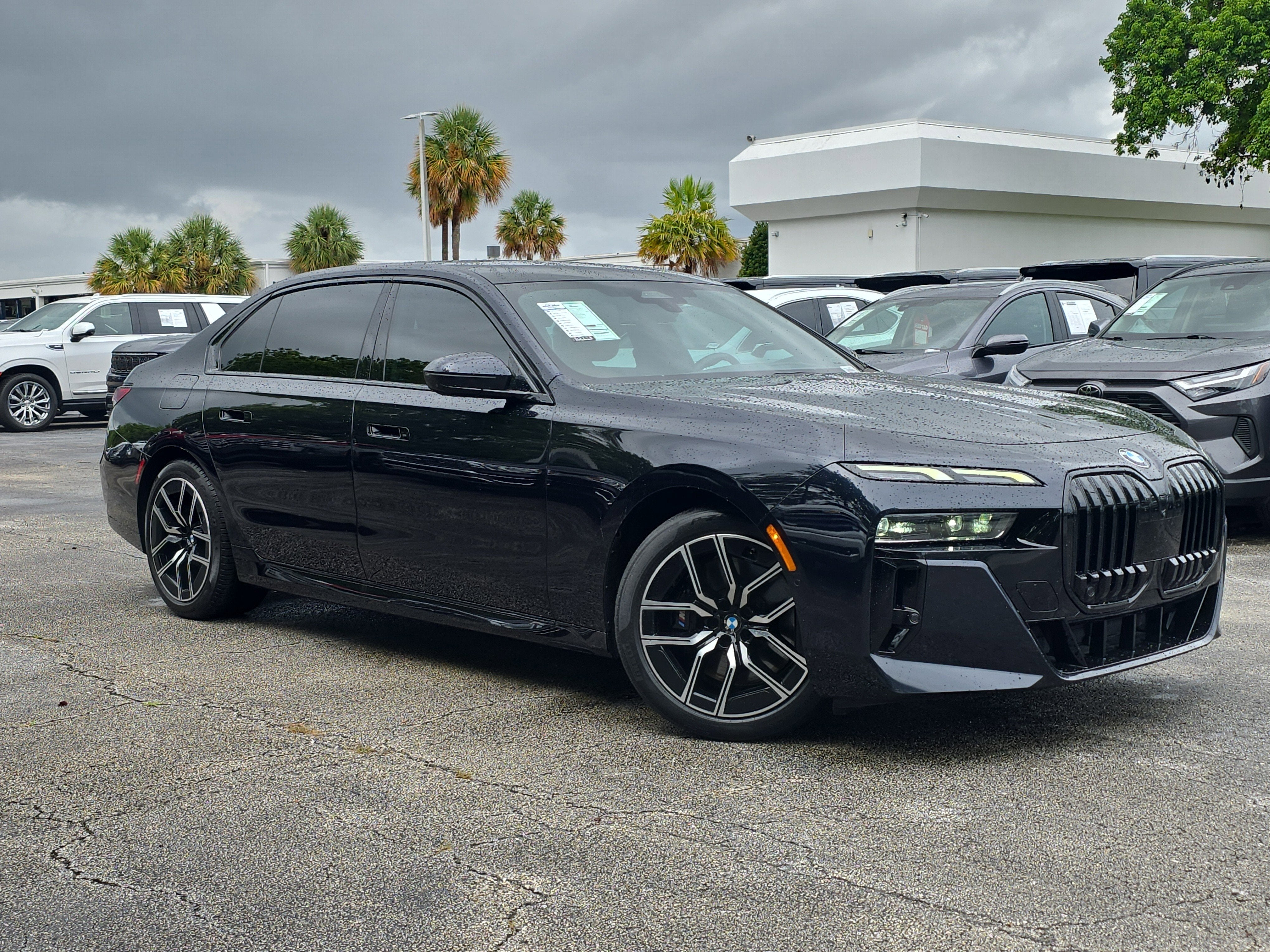 2023 BMW 7 Series 740i