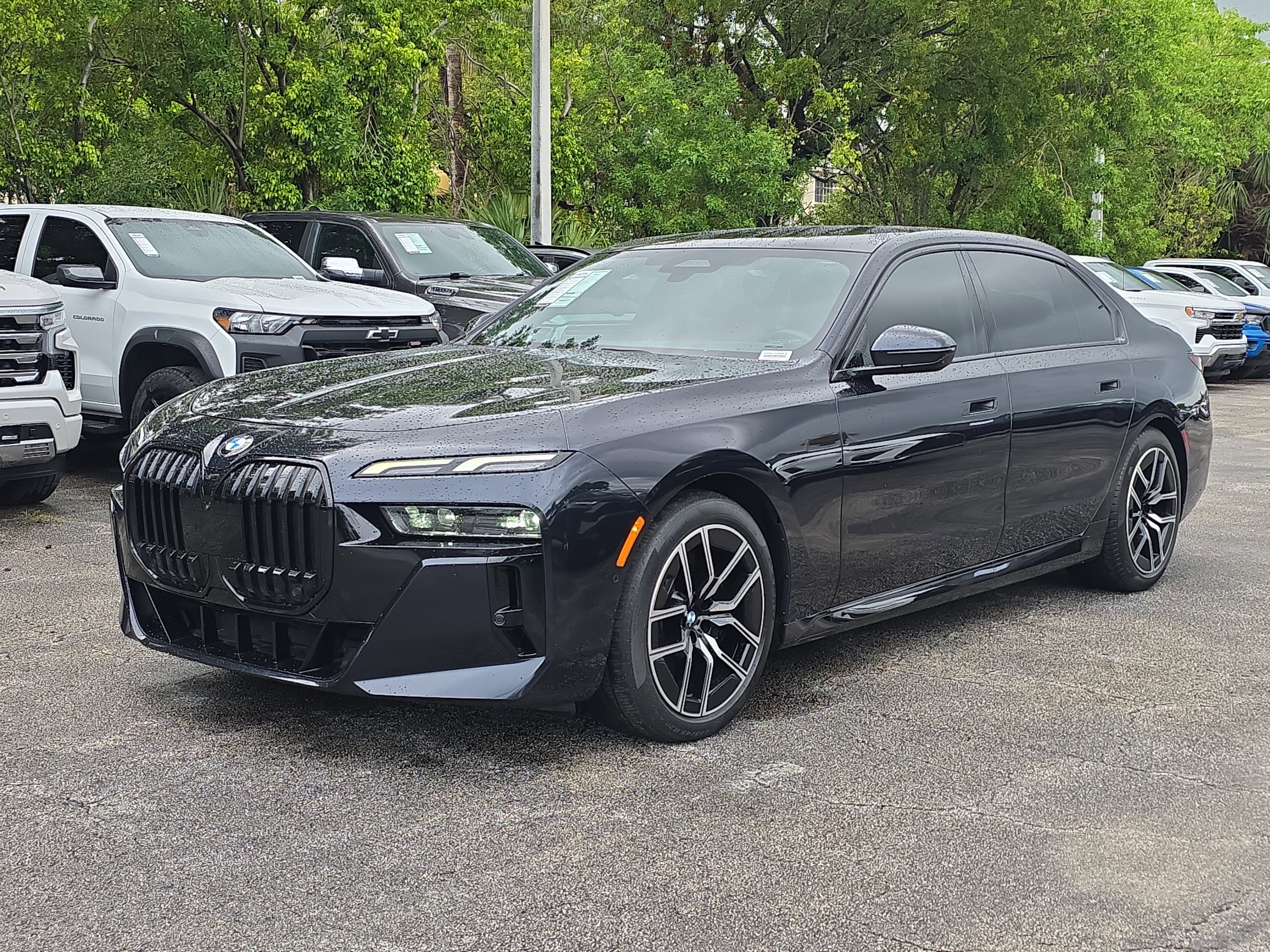 2023 BMW 7 Series 740i