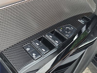 2023 BMW 7 Series 740i