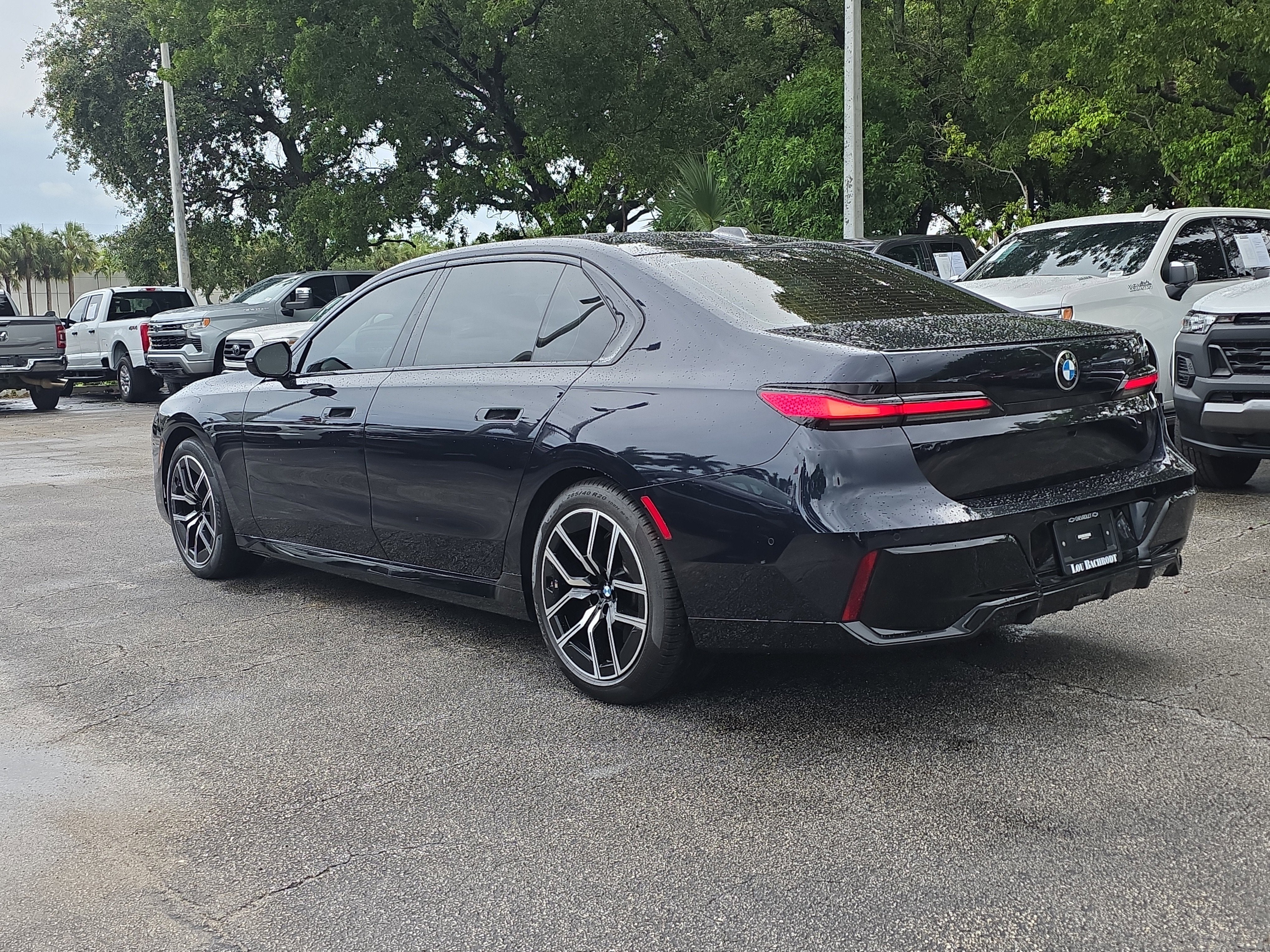 2023 BMW 7 Series 740i