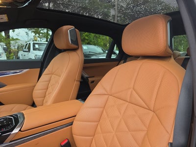 2023 BMW 7 Series 740i