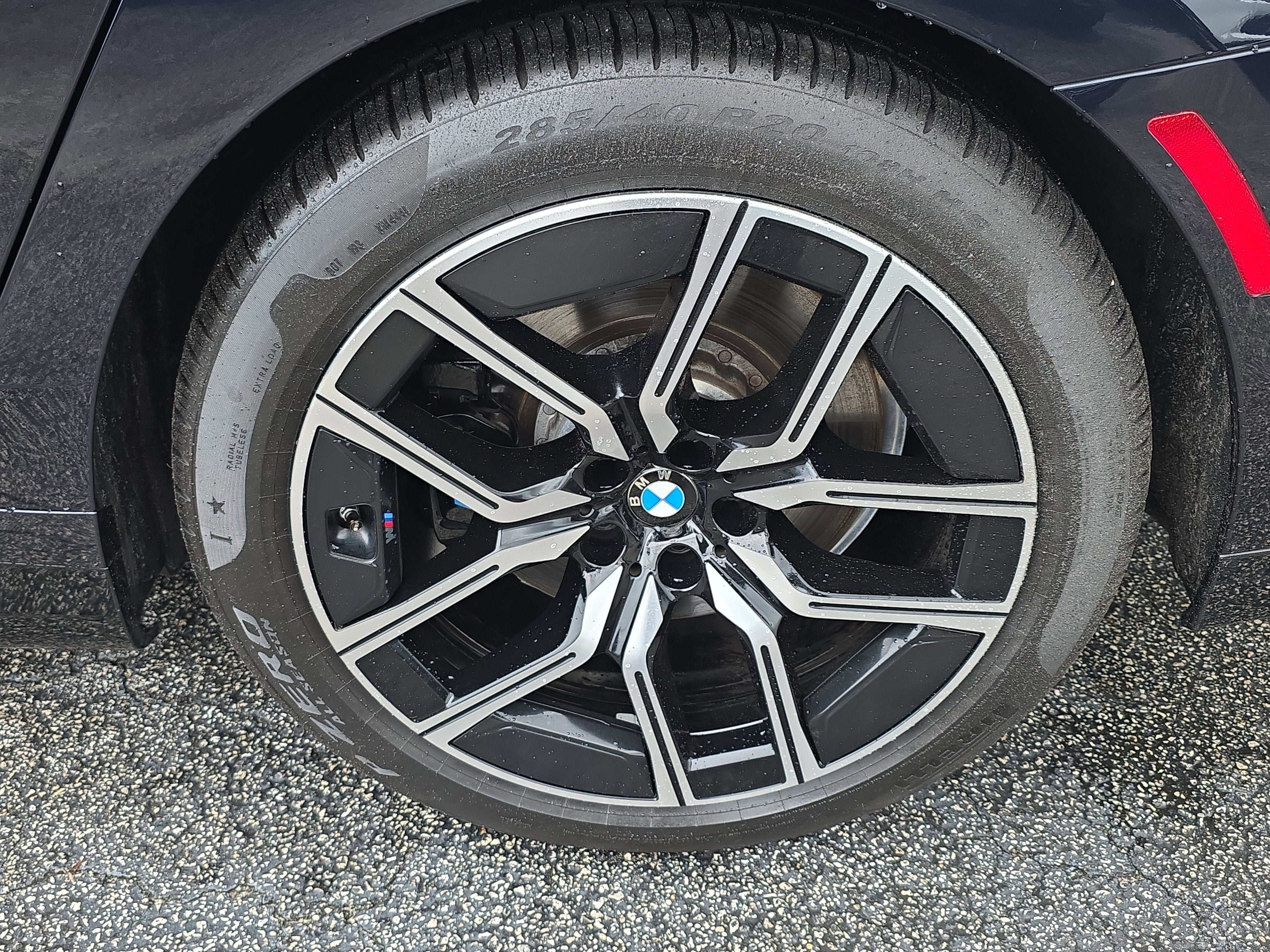 2023 BMW 7 Series 740i