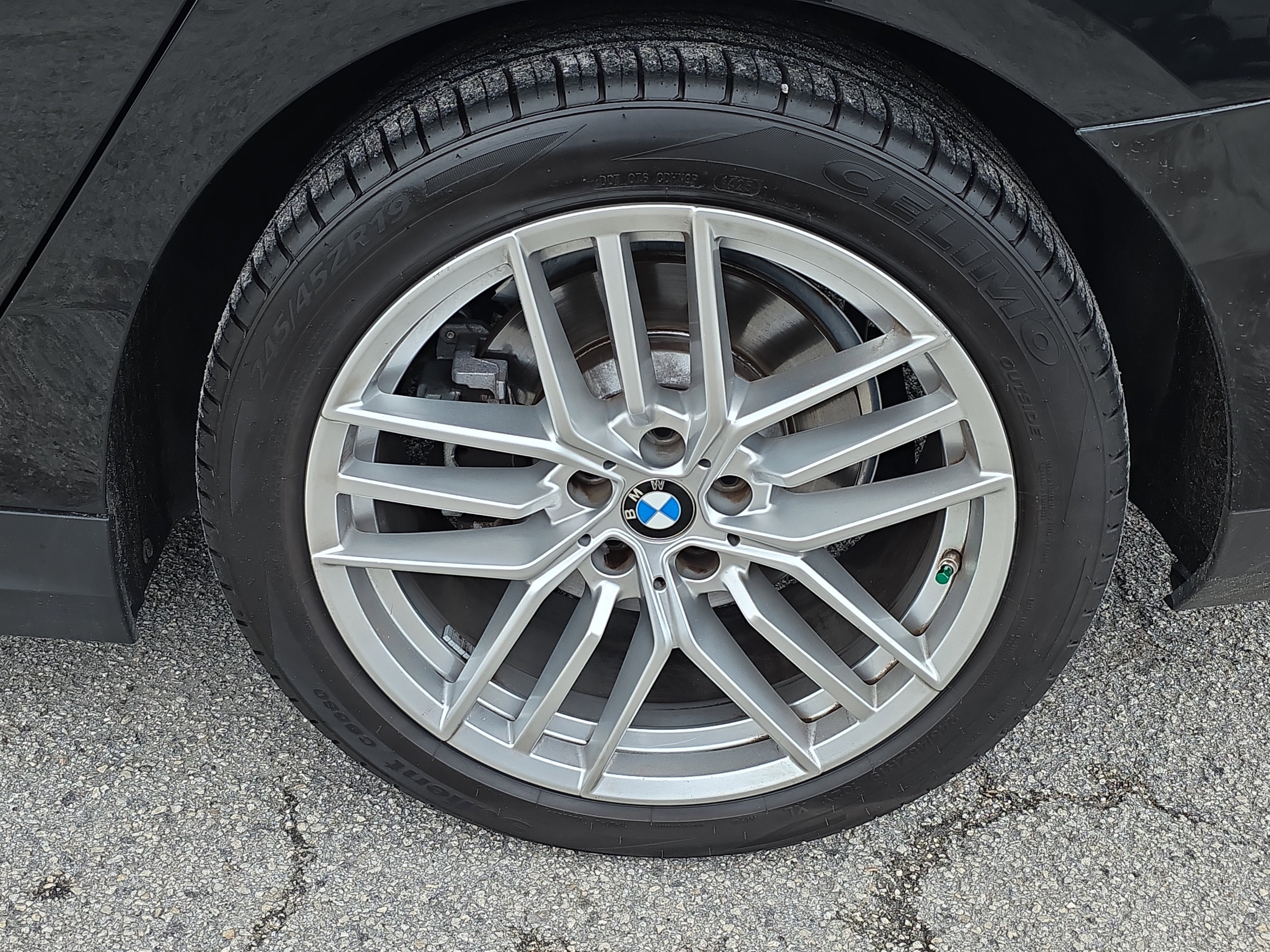 2025 BMW 5 Series 530i