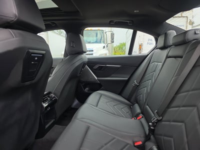 2025 BMW 5 Series 530i