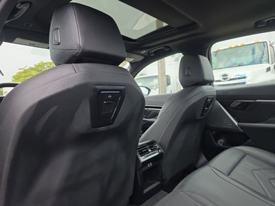 2025 BMW 5 Series 530i