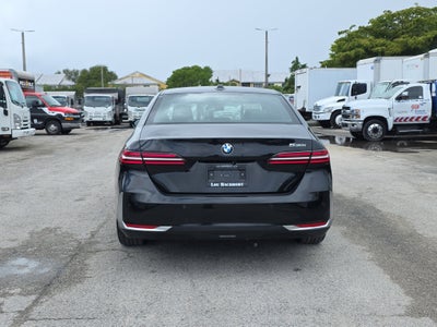 2025 BMW 5 Series 530i