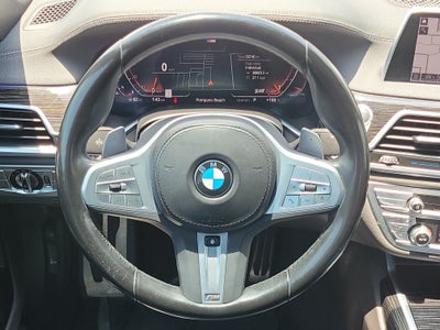2022 BMW 7 Series 740i