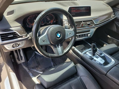 2022 BMW 7 Series 740i