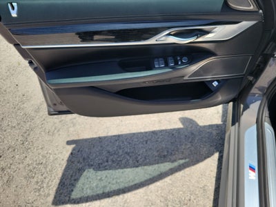 2022 BMW 7 Series 740i