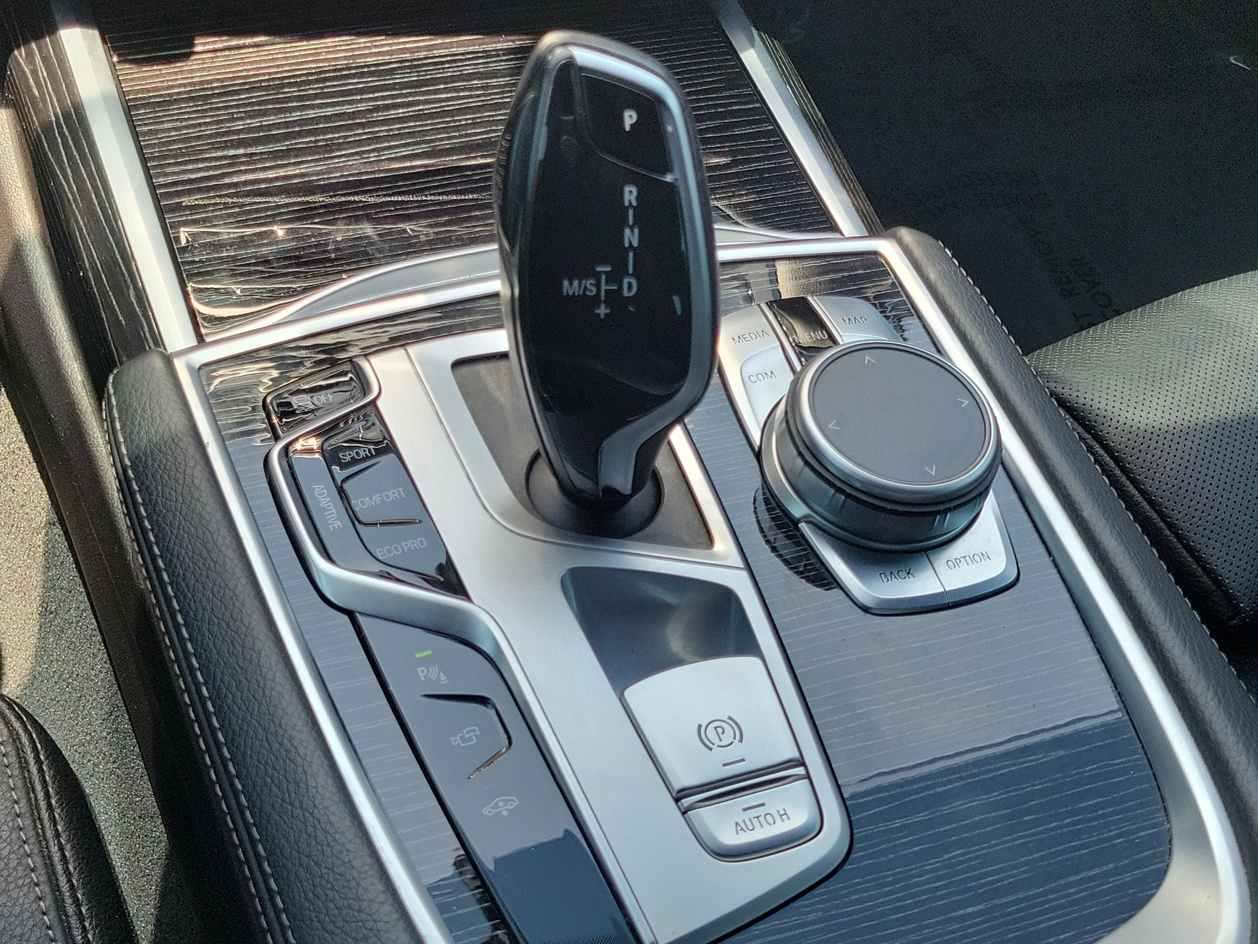 2022 BMW 7 Series 740i