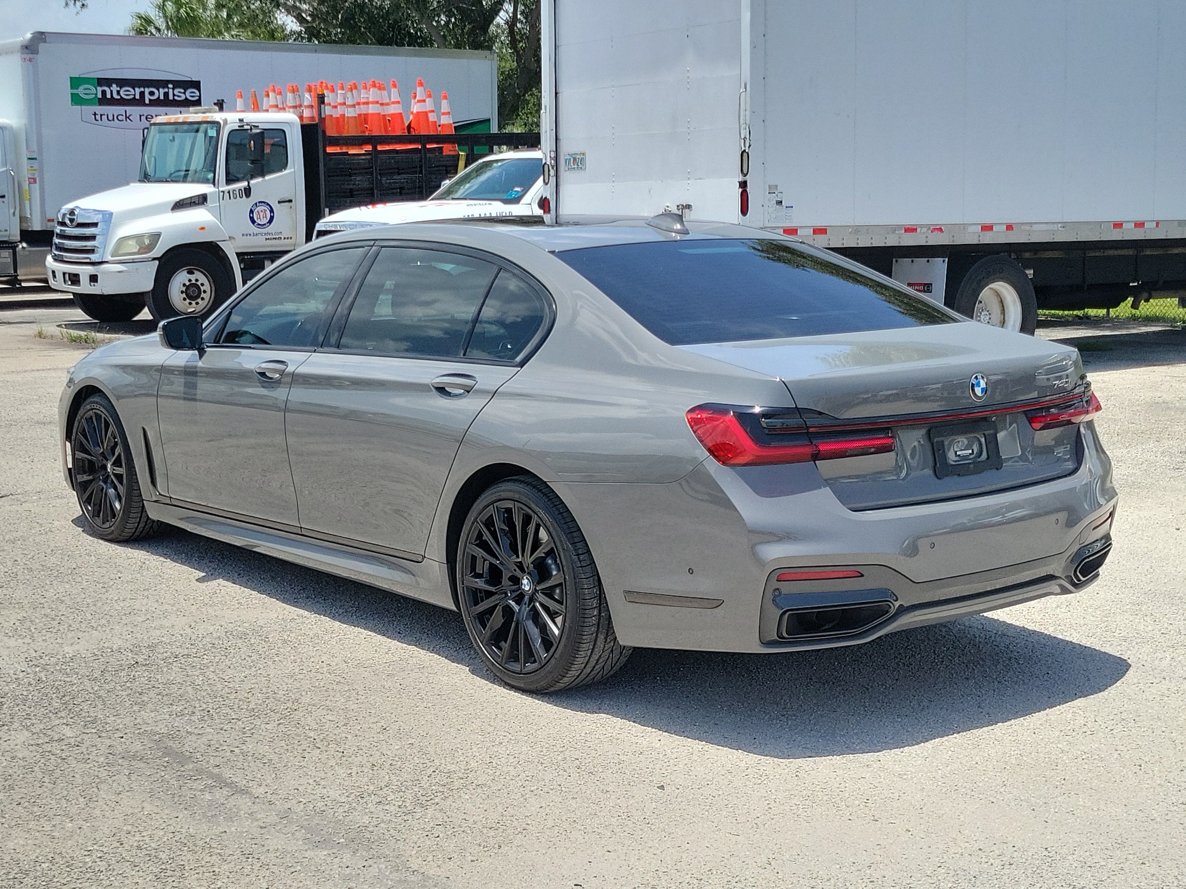 2022 BMW 7 Series 740i