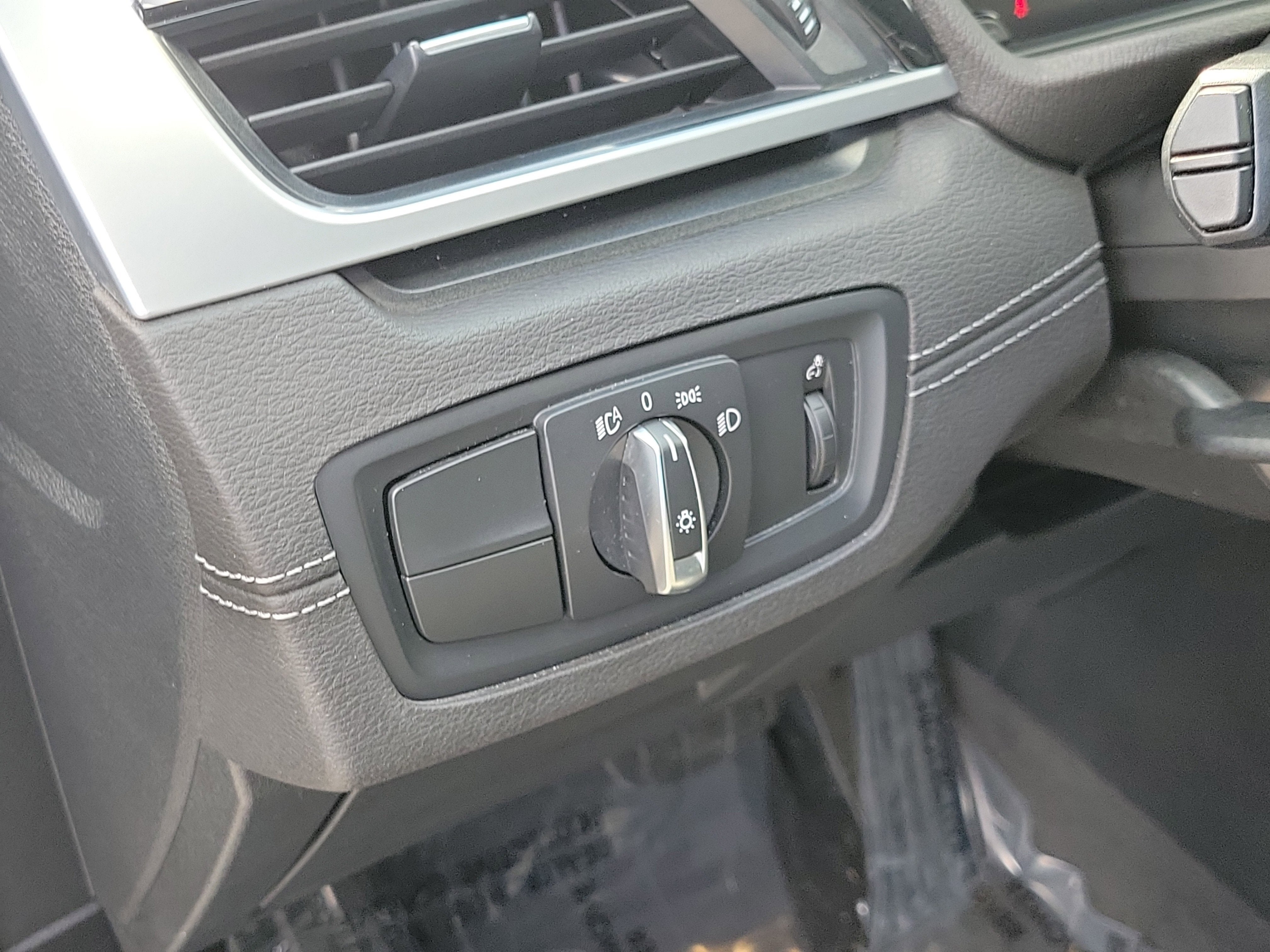 2021 BMW X1 sDrive28i