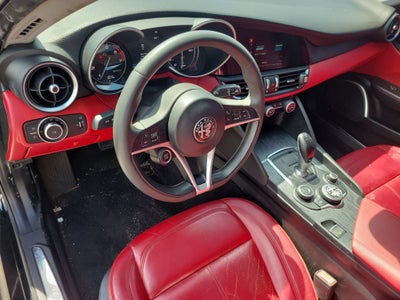 2018 Alfa Romeo Giulia Base